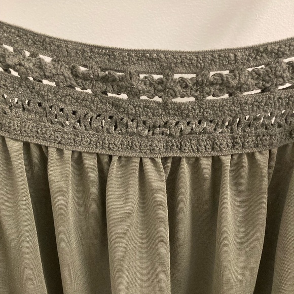 Versatile Forest Green Tank Blouse Size S - Picture 6 of 9